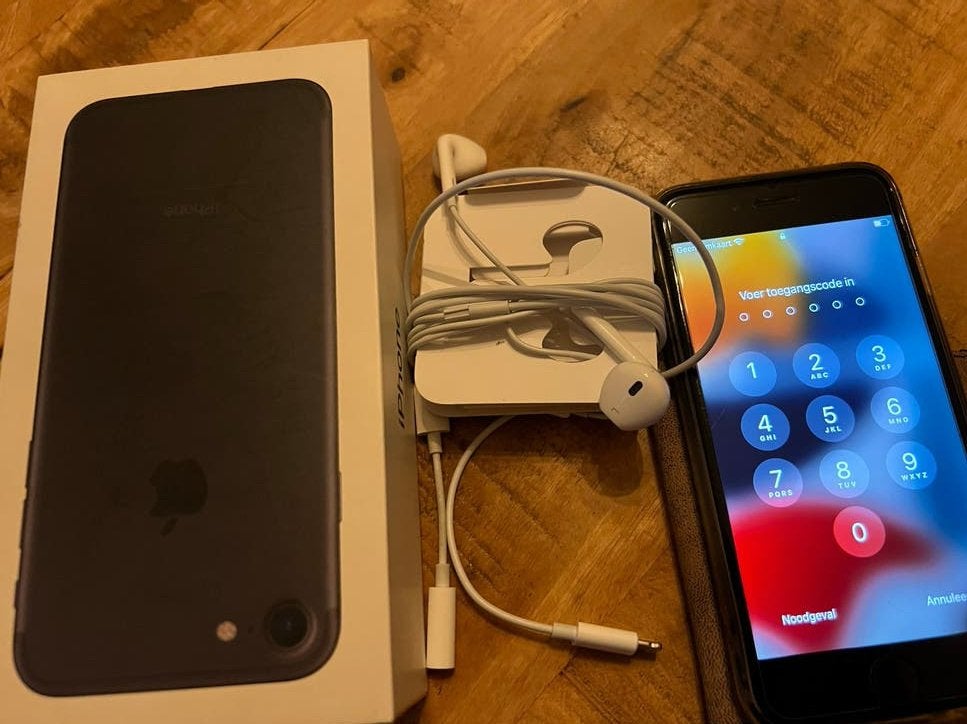 iPhone 7 32GB Zwart in goede staat met 85% batterijconditie, Telecommunicatie, Mobiele telefoons | Apple iPhone, Ophalen, Gebruikt