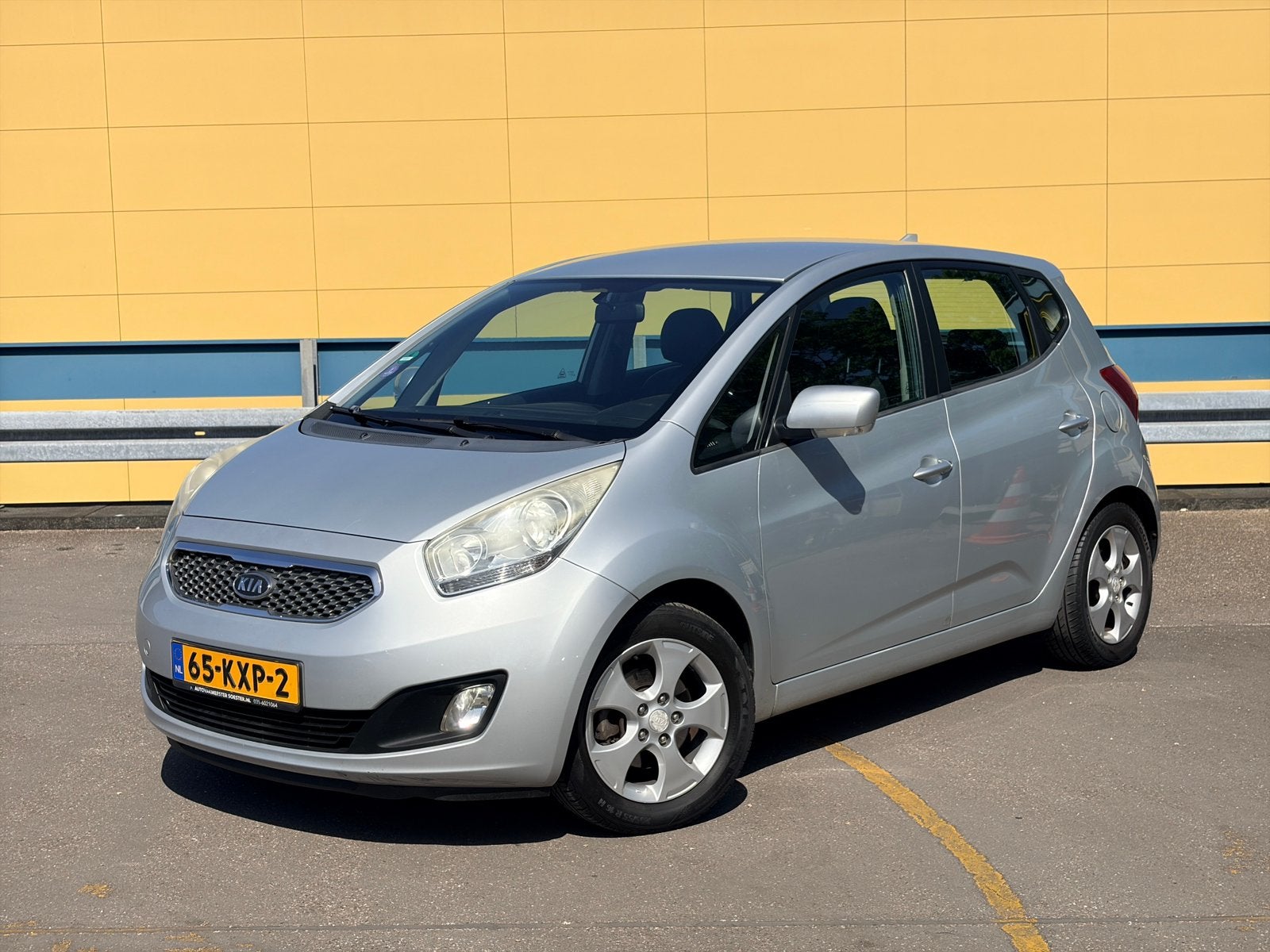 Kia Venga 1.6 Cvvt AUTOMAAT|VOL OPTIES|ParkSensoren|Ecc|Nap, Auto's, 1169 kg, 4 cilinders, Leder en Stof, Origineel Nederlands