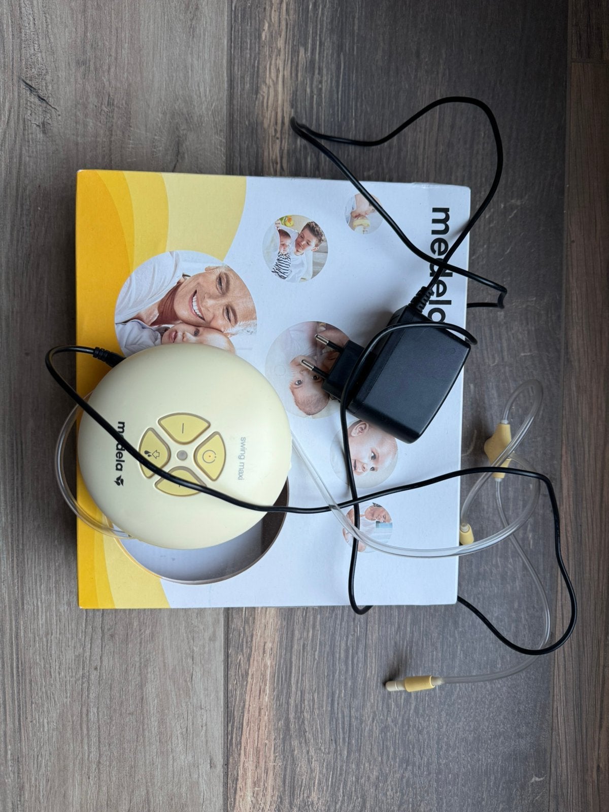 Medela borstkolf motor en toebehoren, Ophalen, Zo goed als nieuw, 250 meter of meer