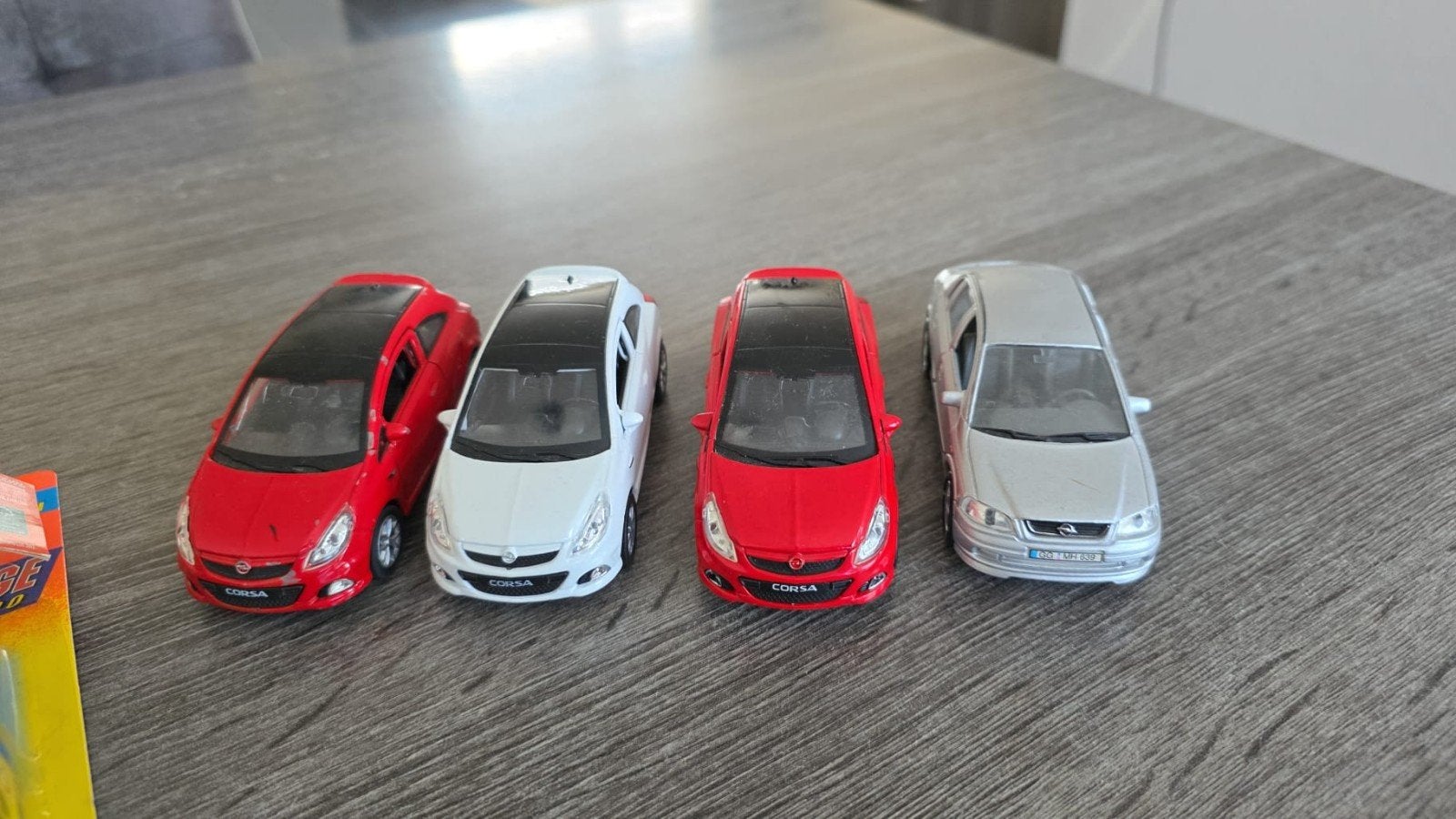 1:36 opel modellen, Hobby en Vrije tijd, Modelauto's | Overige schalen, Ophalen of Verzenden, Gebruikt, Auto