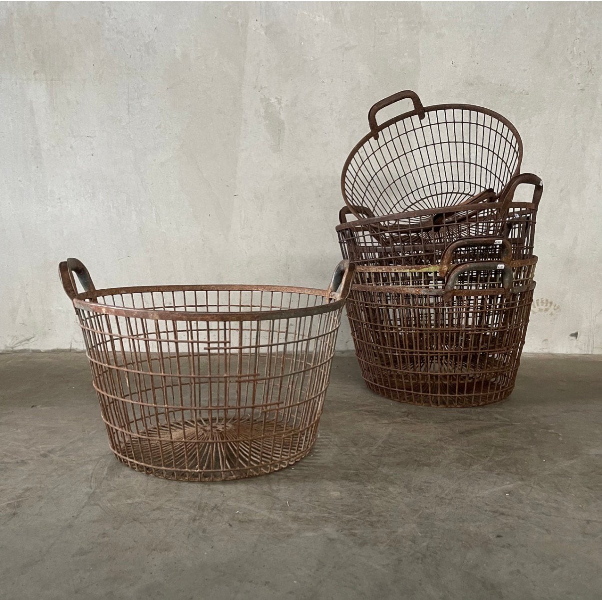 Oude aardappelmand, vintage mand, stalen draadmand, krat, Ophalen, Gebruikt, Rond, Riet