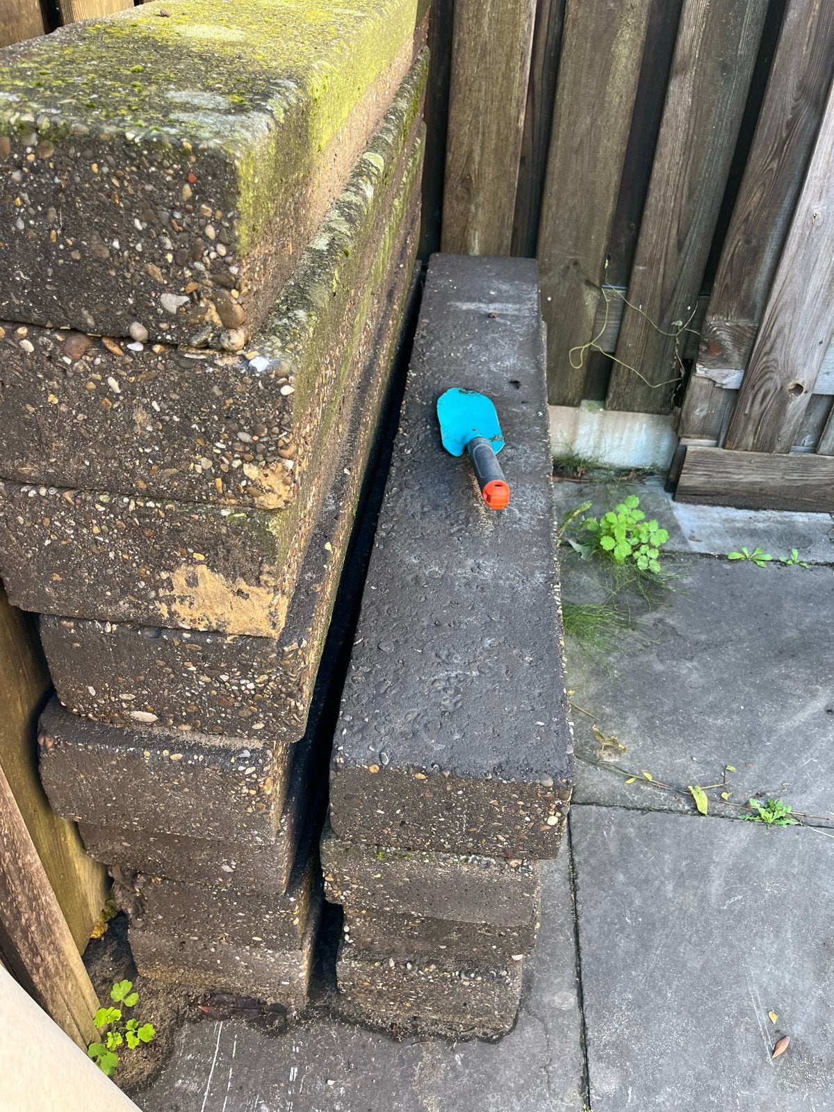 Gratis af te halen: 40 betonbielzen (120x20x11 cm), Tuin en Terras, Ophalen, Gebruikt, 100 tot 200 cm, Biels