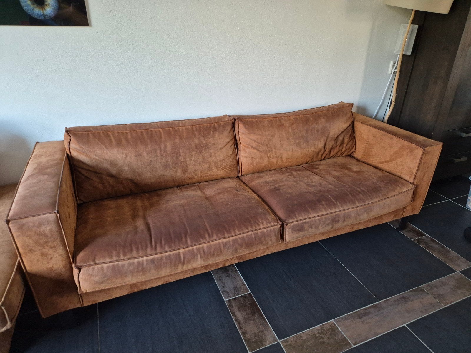 Cognac kleurige suede bank, Ophalen, 75 tot 100 cm, Driepersoons, 200 tot 250 cm