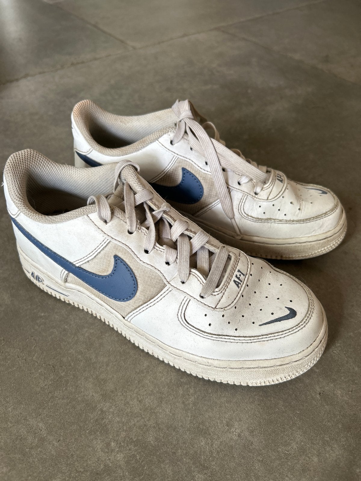 Nike Air Force 1 Sneakers - Wit/Blauw - Maat 33,7, Ophalen of Verzenden, Gebruikt, Jongen of Meisje, Schoenen