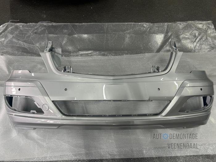 Voorbumper van een Mercedes Viano (9744), -, Nieuw, Ophalen of Verzenden, Bumper