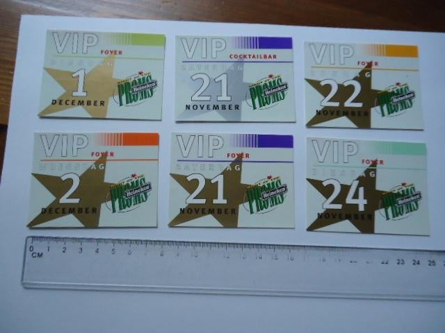 sticker oud Heineken Night proms concert muziek pop vip 6x, Verzamelen, Verzenden, Zo goed als nieuw, Bedrijf of Vereniging