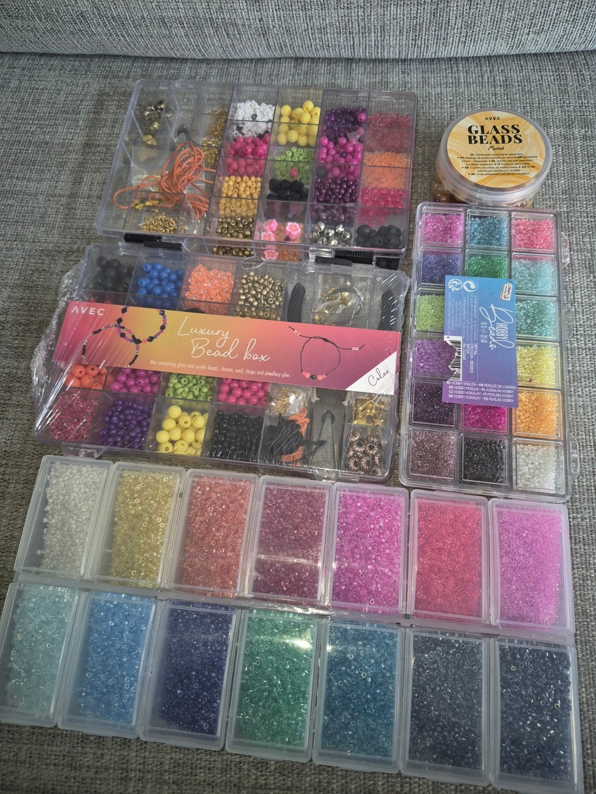 Grote set kleine kraaltjes en kralen voor sieraden maken, Hobby en Vrije tijd, Ophalen