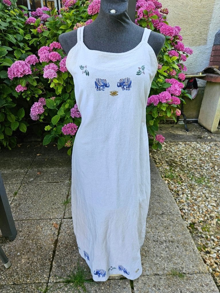 Maxi-jurk met olifanten- en bloemenprint, Maat 38/40 (M), Beige, Ophalen of Verzenden, Zo goed als nieuw