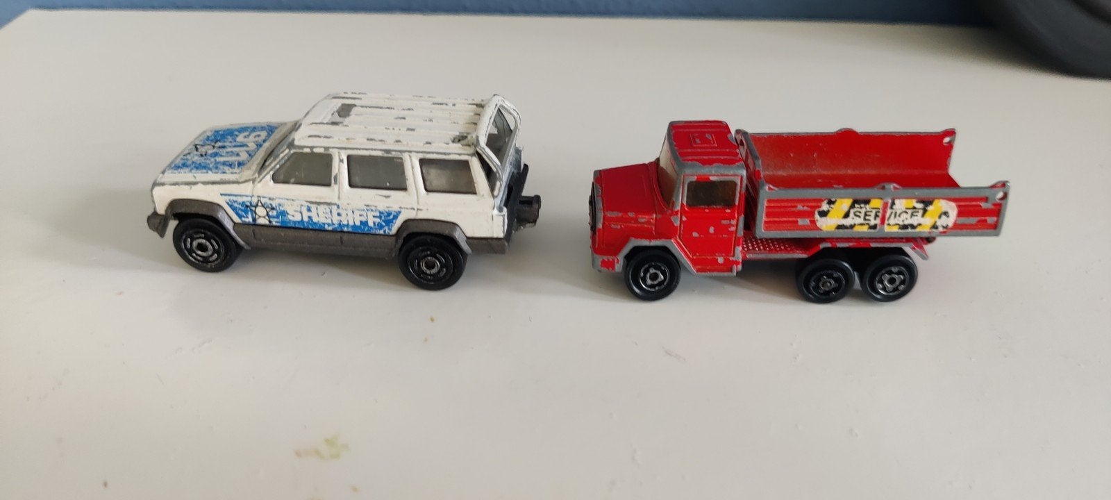 Majorette Magirus kiepwagen en Jeep Cherokee 4x4, Ophalen of Verzenden, Gebruikt