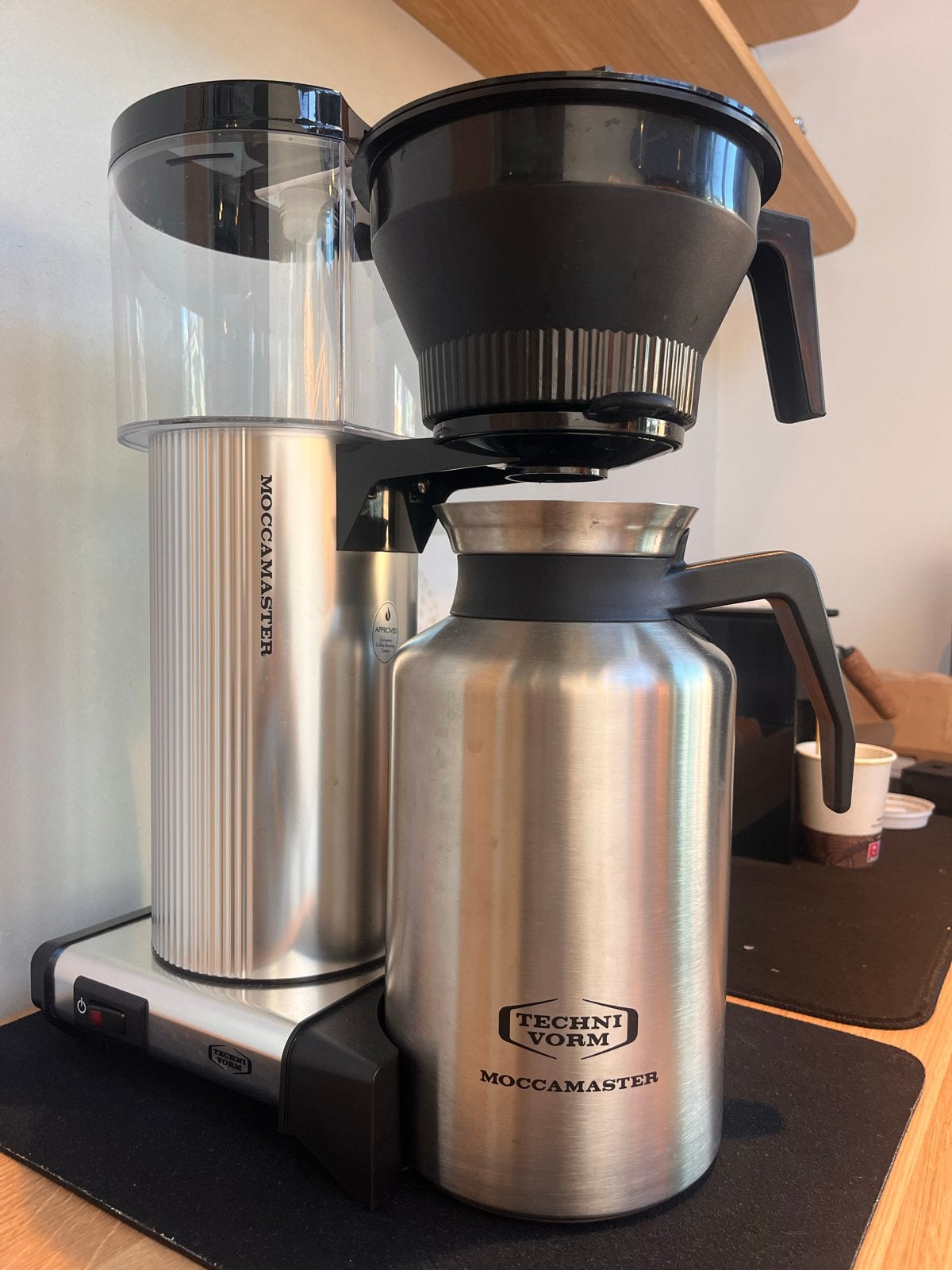 Moccamaster CDT Grand koffiezetapparaat met thermoskan, Witgoed en Apparatuur, Koffiezetapparaten, 10 kopjes of meer, Koffiemachine