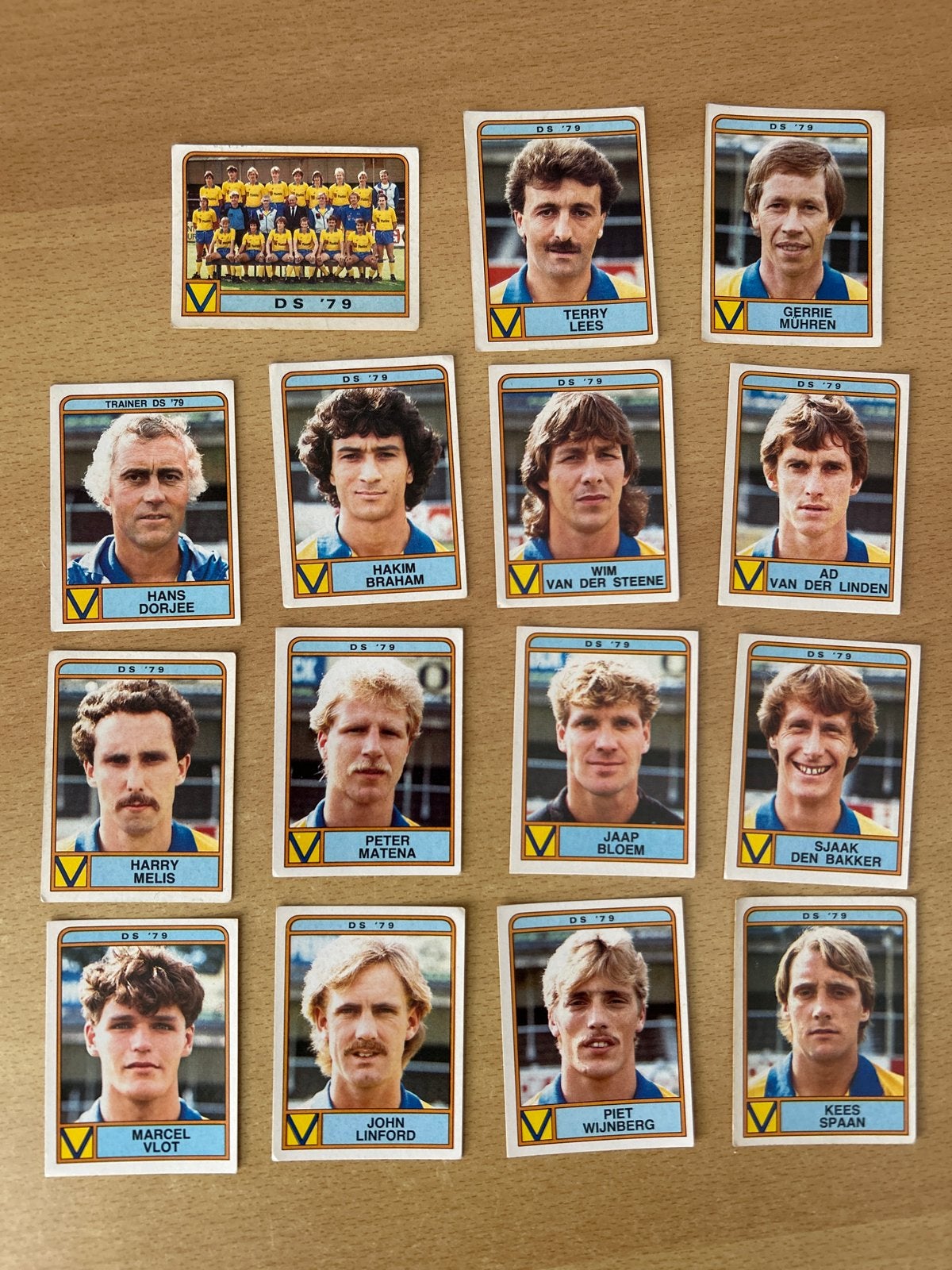 15 Panini Voetbalplaatjes DS'79 (1984) - Vintage Collectie, Verzamelen, Verzenden, Zo goed als nieuw, Overige binnenlandse clubs