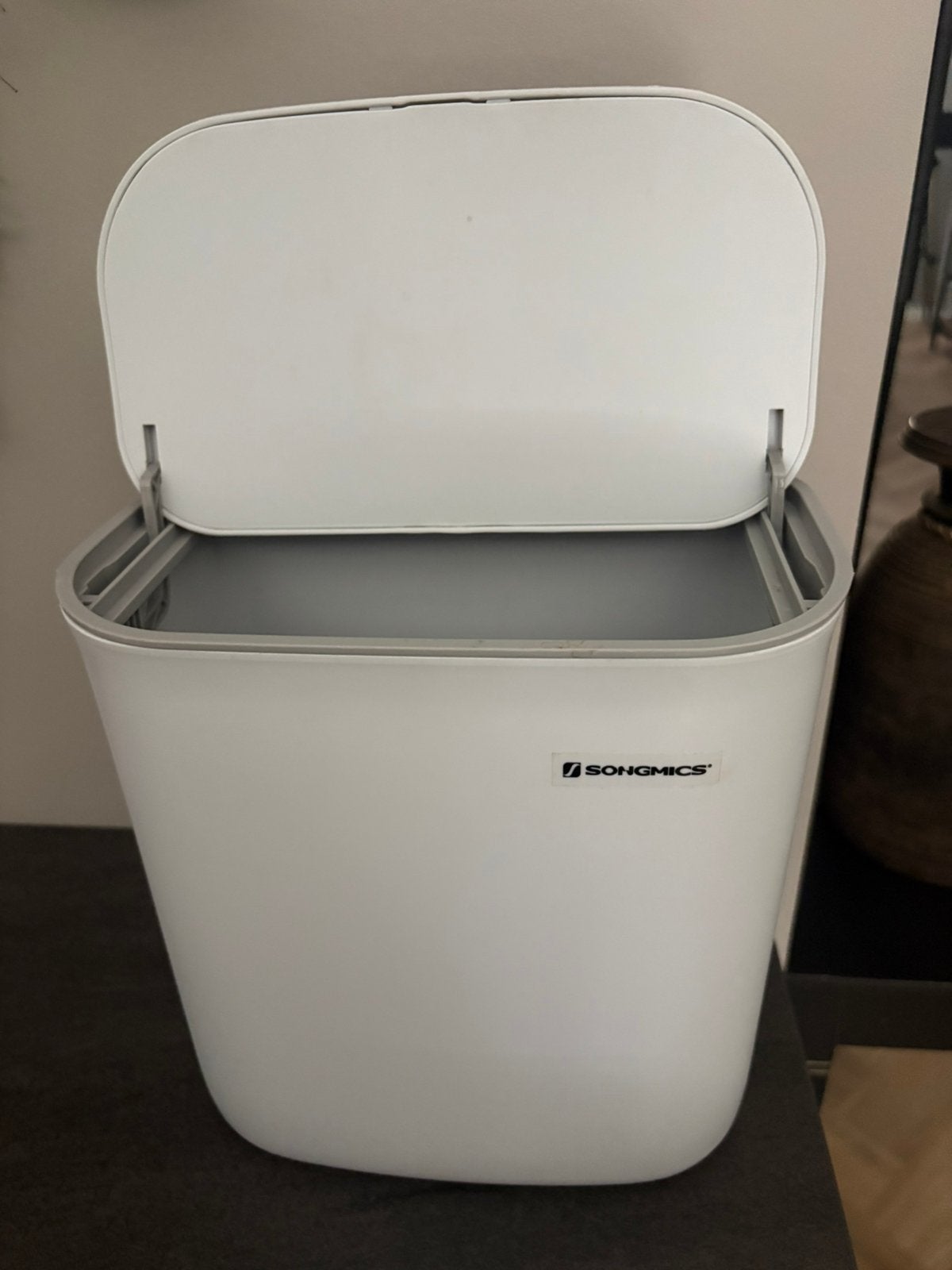 Prullenbak voor aan een caravan deur, Ophalen of Verzenden, Zo goed als nieuw, Wandairco, Minder dan 60 m³