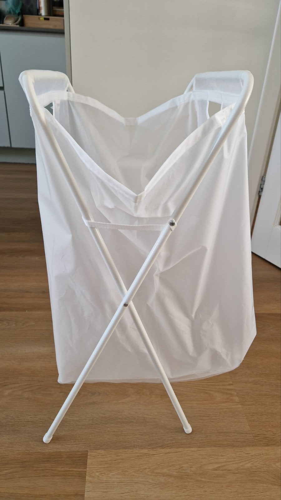 IKEA JÄLL waszak met standaard, wit, 50L, Ophalen