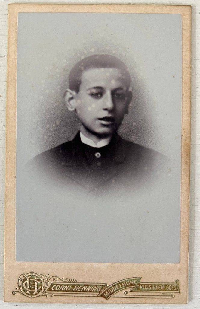 CDV Zeeuwse jongeman, foto Corns. Henning, Gebruikt, Foto, Ophalen of Verzenden, Voor 1940
