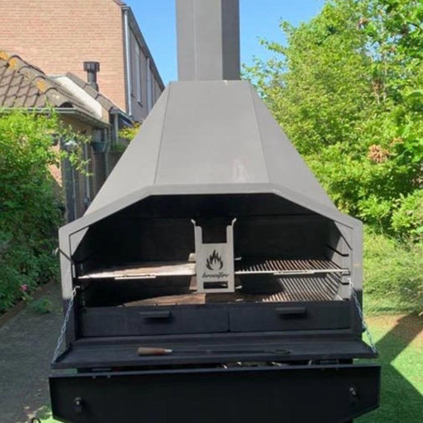 Afrikaanse Braai Fire Buitenhaard 1200 met los haardrooster, Ophalen, Gebruikt