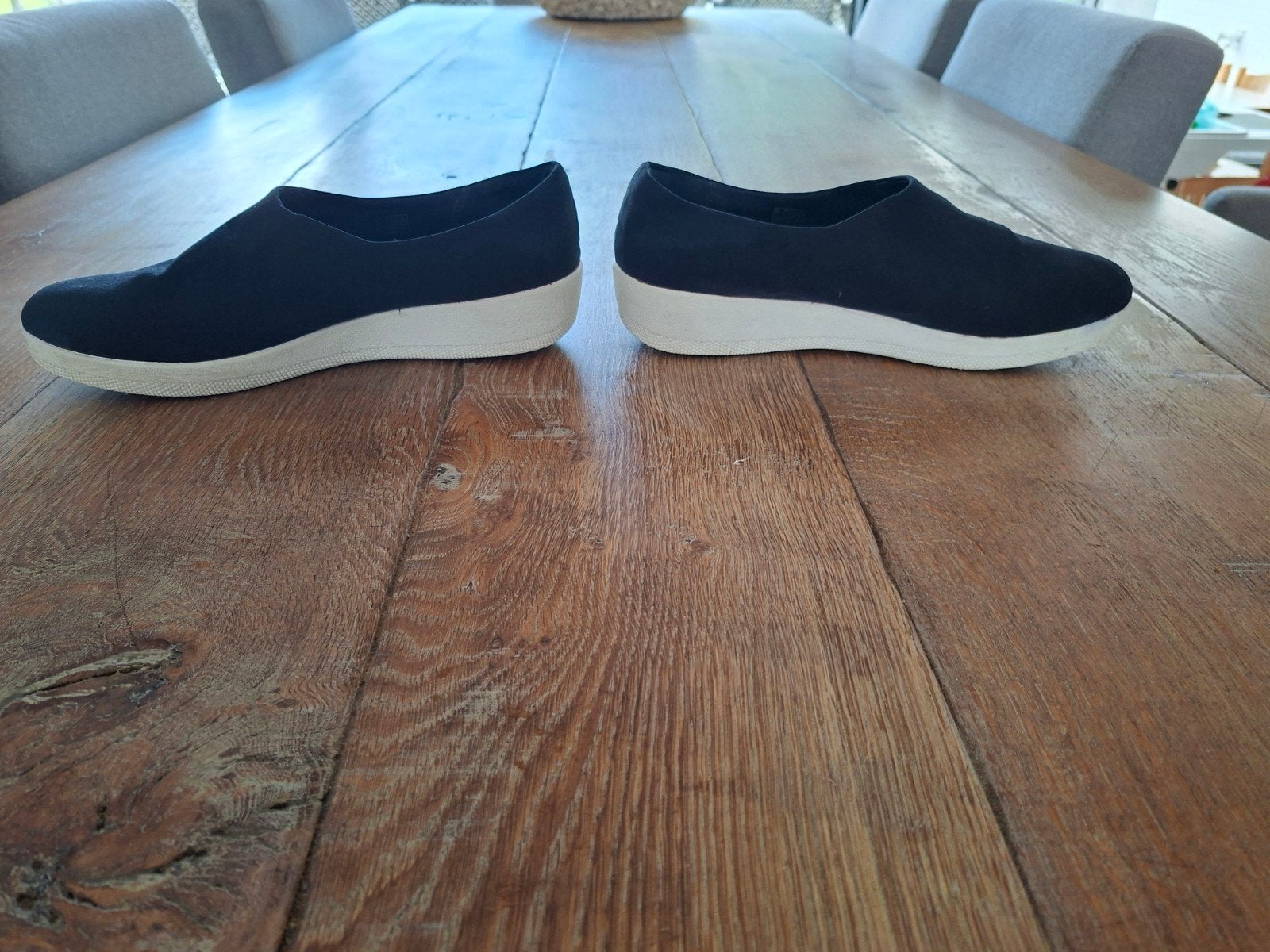 Fitflop donkerblauw instapper maat 7 41 blauw met wit, Kleding | Dames, Blauw, Instappers, Ophalen of Verzenden, Zo goed als nieuw