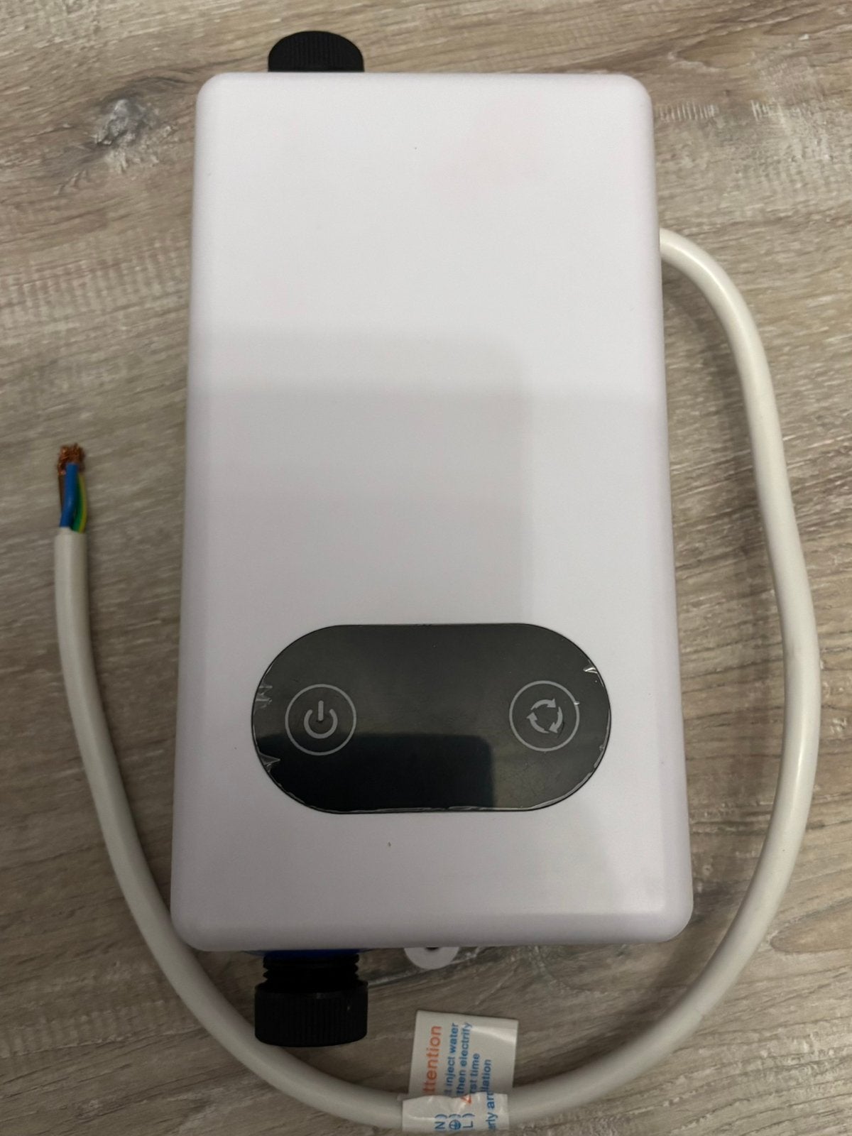 Energiebesparende Elektrische Doorstroomboiler Nieuw, Doe-het-zelf en Verbouw, Nieuw, Minder dan 3 jaar oud, Minder dan 20 liter
