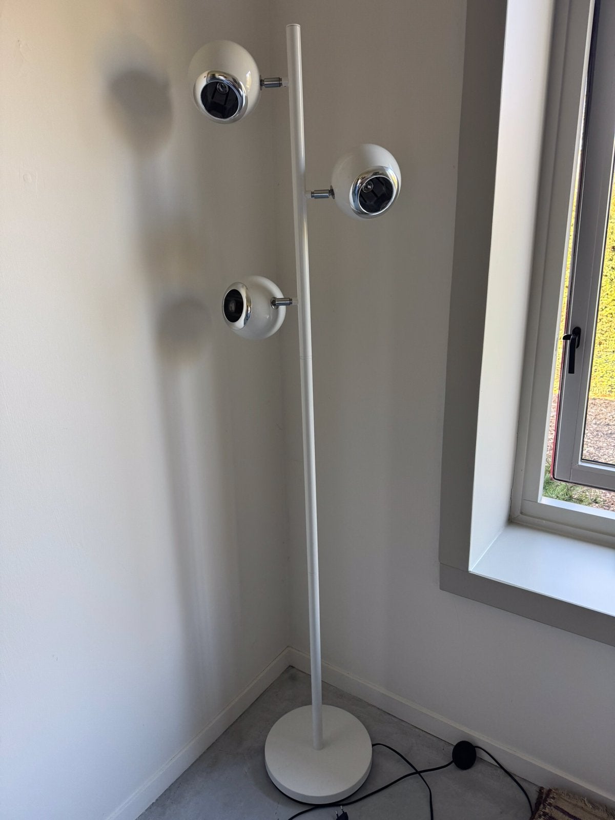 Mid Century 70 ‘s style bollenlamp met 3 verstelbare spots, Ophalen