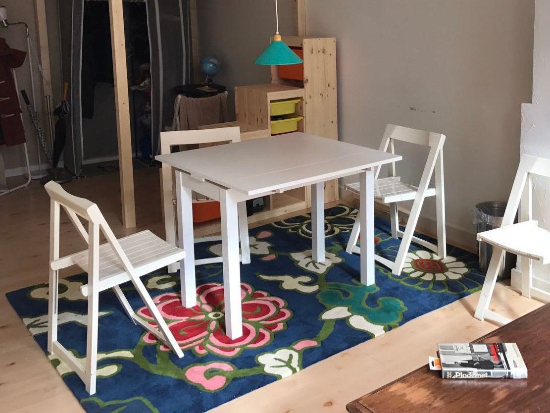 Bjursta Ikea Eettafel wit Uitschuiftafel 90 x 90 x 74 cm, Ophalen, Zo goed als nieuw, 75 cm of meer, Rechthoekig