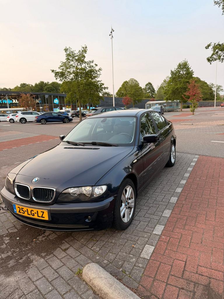 BMW 3-Serie 1.8 I 316 2002 Blauw, Auto's, Achterwielaandrijving, 1250 kg, 4 cilinders, Blauw