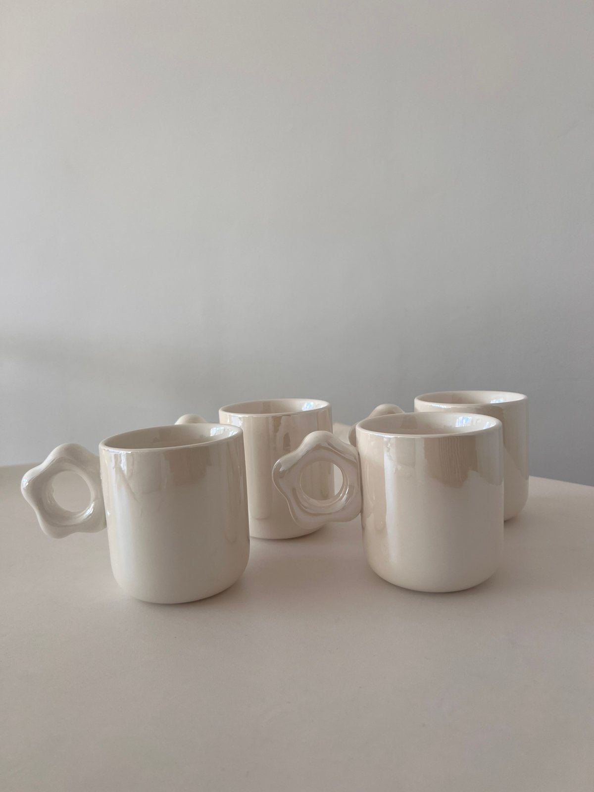 Mokken creme nieuw 4 stuks, Ophalen of Verzenden, Zo goed als nieuw