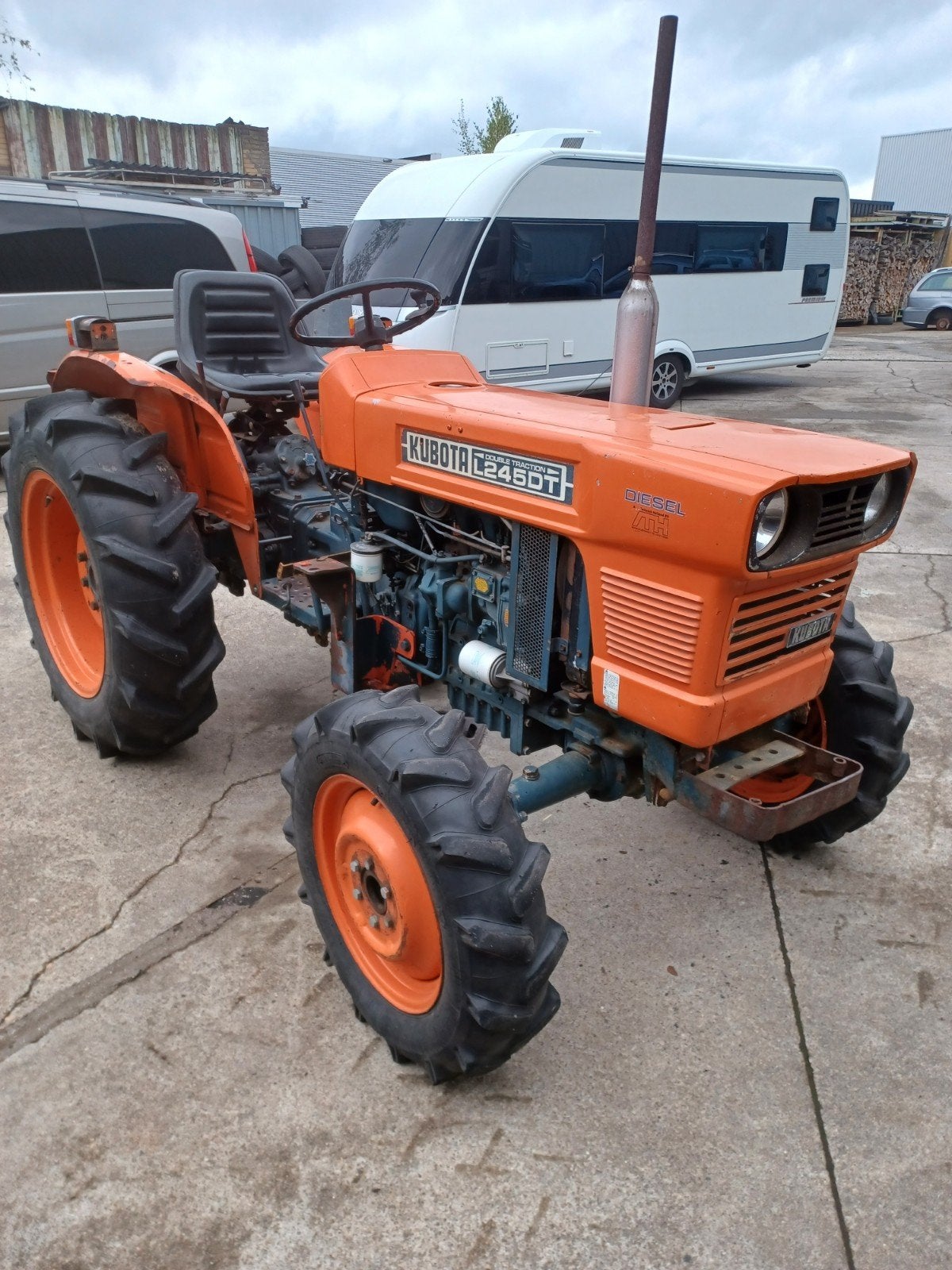 kubota L 245 DT tractor 4x4 trekker, Ophalen, Ruwterrein, Diesel, Tot 1000 kg