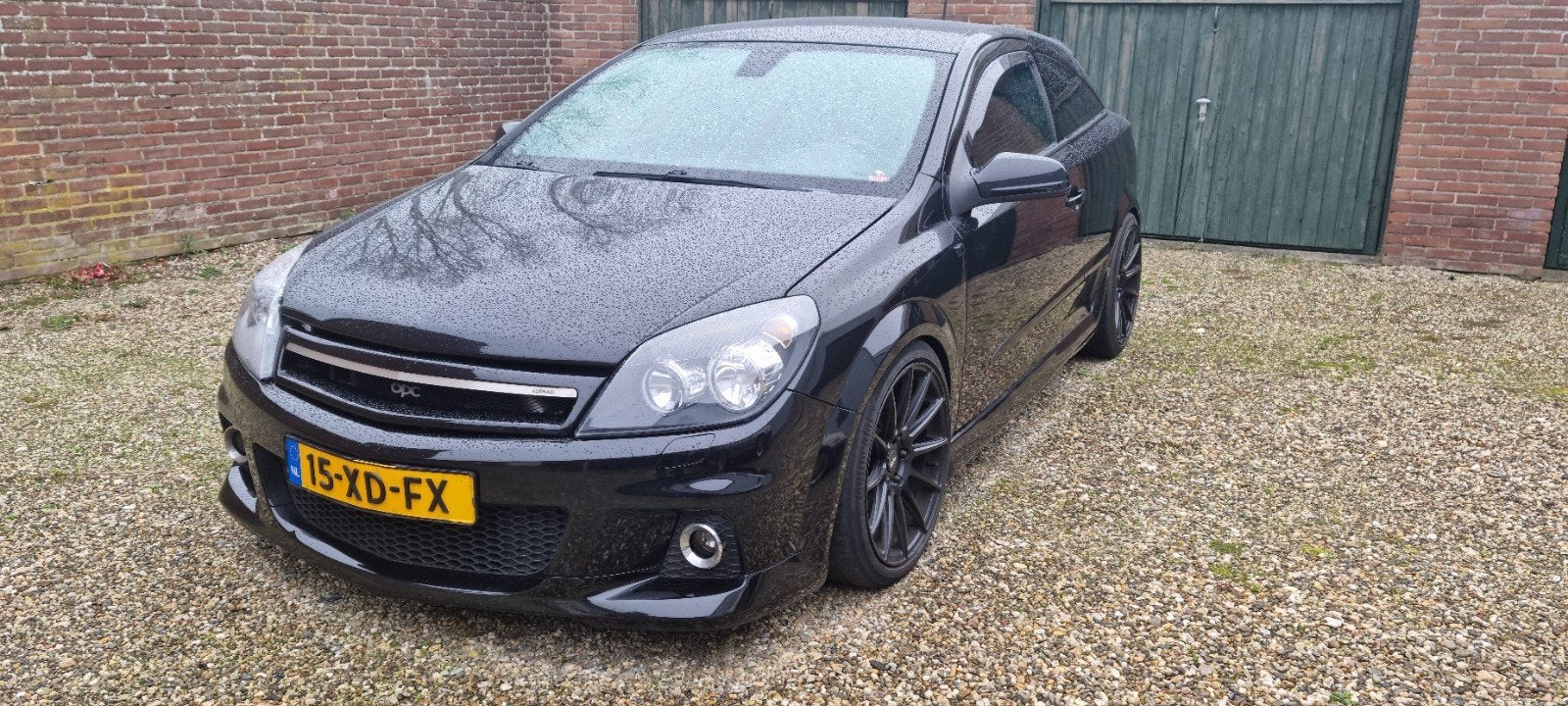Opel Astra 2.0T, Voorwielaandrijving, 1998 cc, 4 cilinders, Zwart