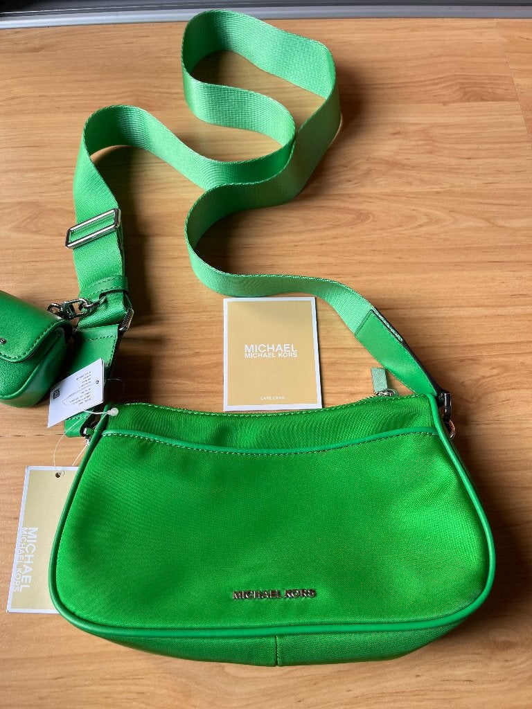 Michael Kors nieuwe crossbody groen nylon incl verzenden, Verzenden, Nieuw, Groen, Schoudertasje