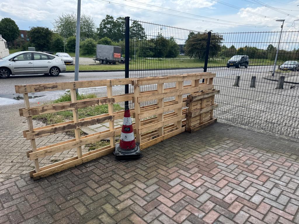 Gratis PALLETS ophalen, Ophalen, Gebruikt, Minder dan 180 cm, Planken