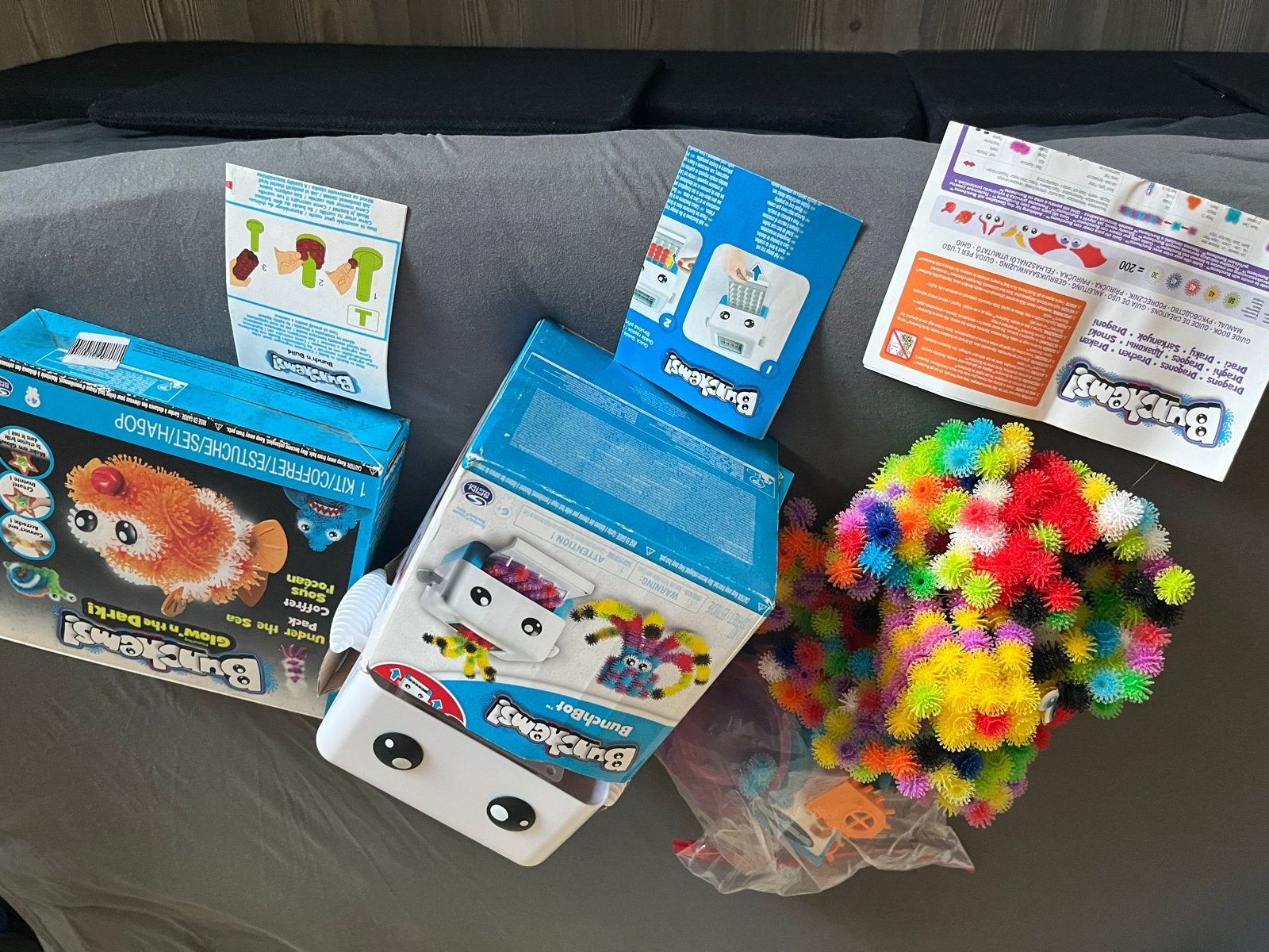 Bunchems speelgoed set: Glow 'n the Dark en Bunch Bot, Ophalen, Gebruikt, Knutselen, Met licht