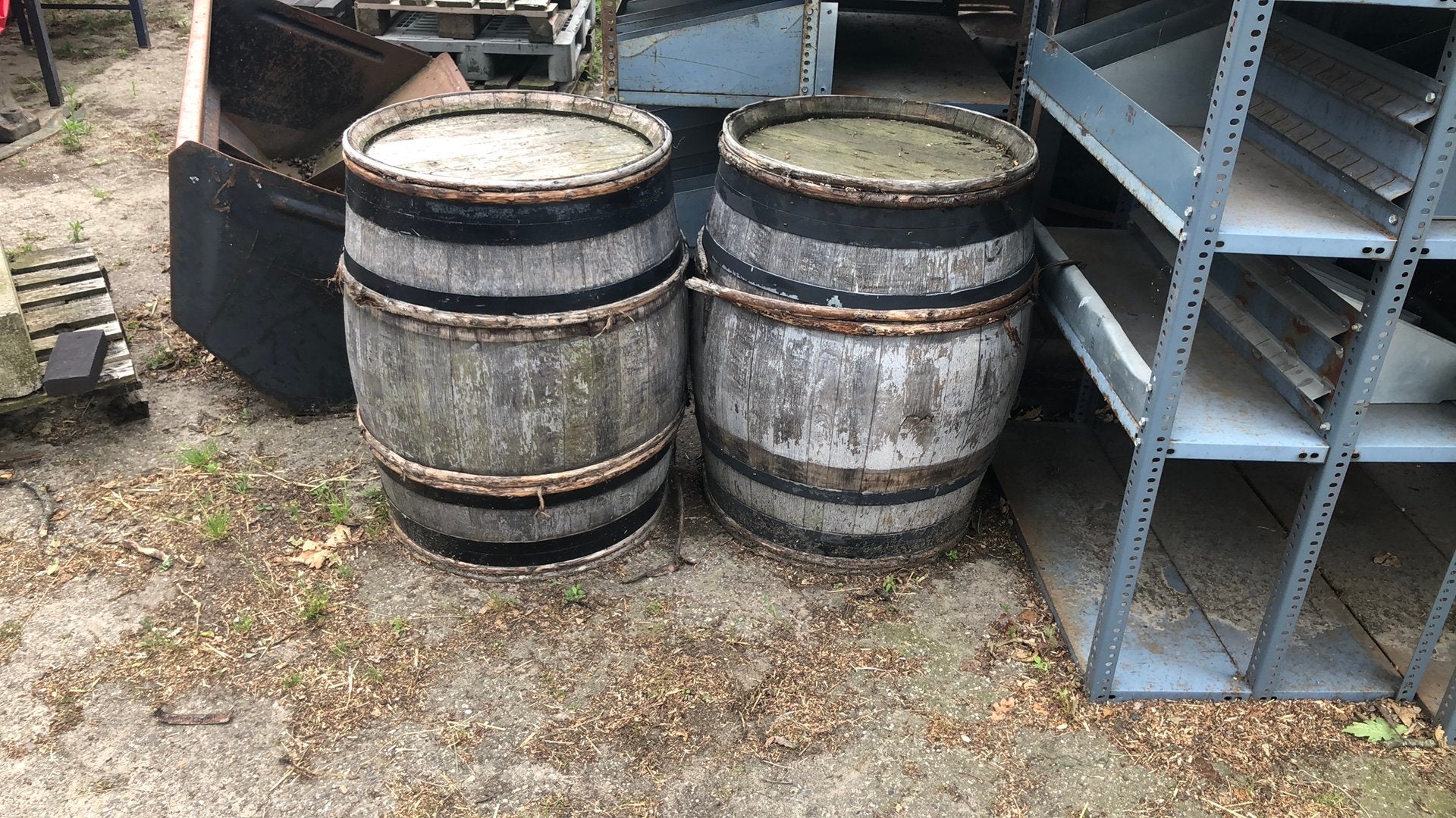 2 x wijnvat / wijnvaten / regenton, 150 liter of meer, Ophalen of Verzenden, Gebruikt, Hout