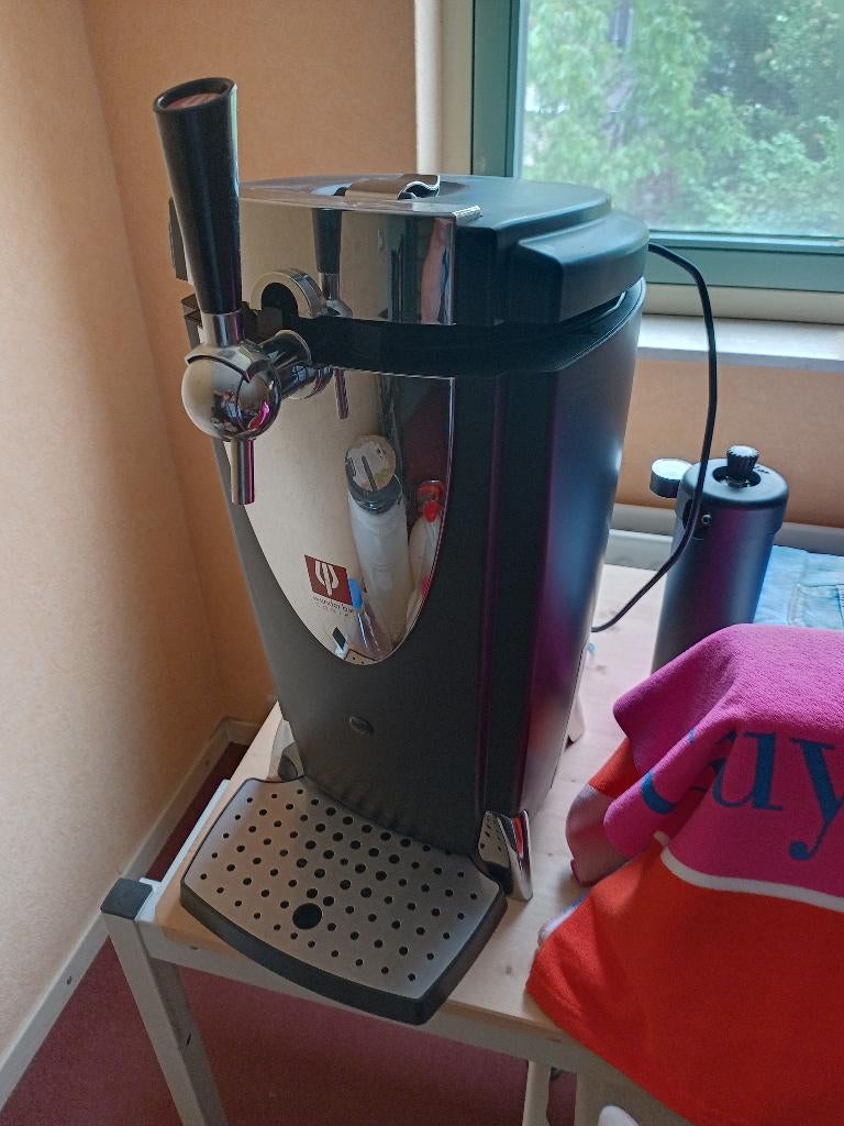 Thuis tap voor bier en wijn, Ophalen, Zo goed als nieuw