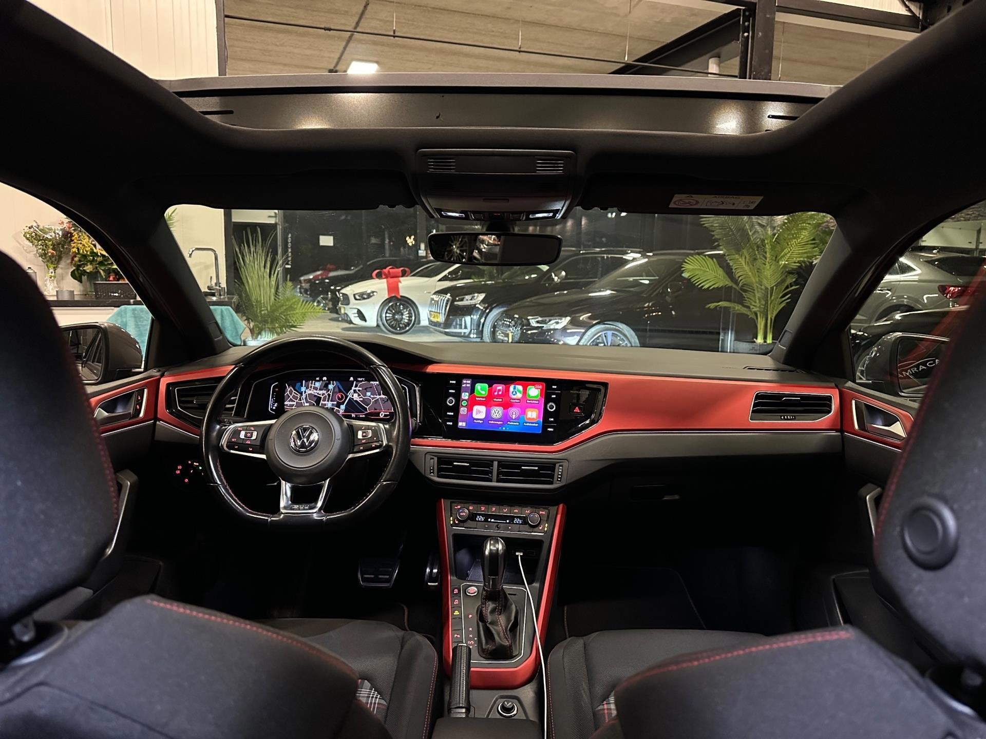 Volkswagen Polo 2.0 TSI GTI|PANO|KEYLESS|BOMVOL!, Auto's, Gebruikt, Euro 6, 4 cilinders, 1984 cc