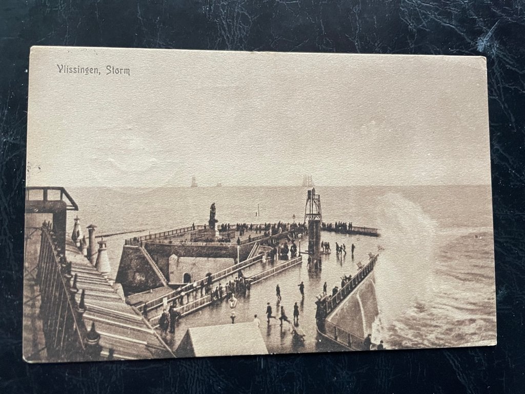 ansichtkaart van Vlissingen , Storm 1915., Verzenden, Voor 1920, Zeeland