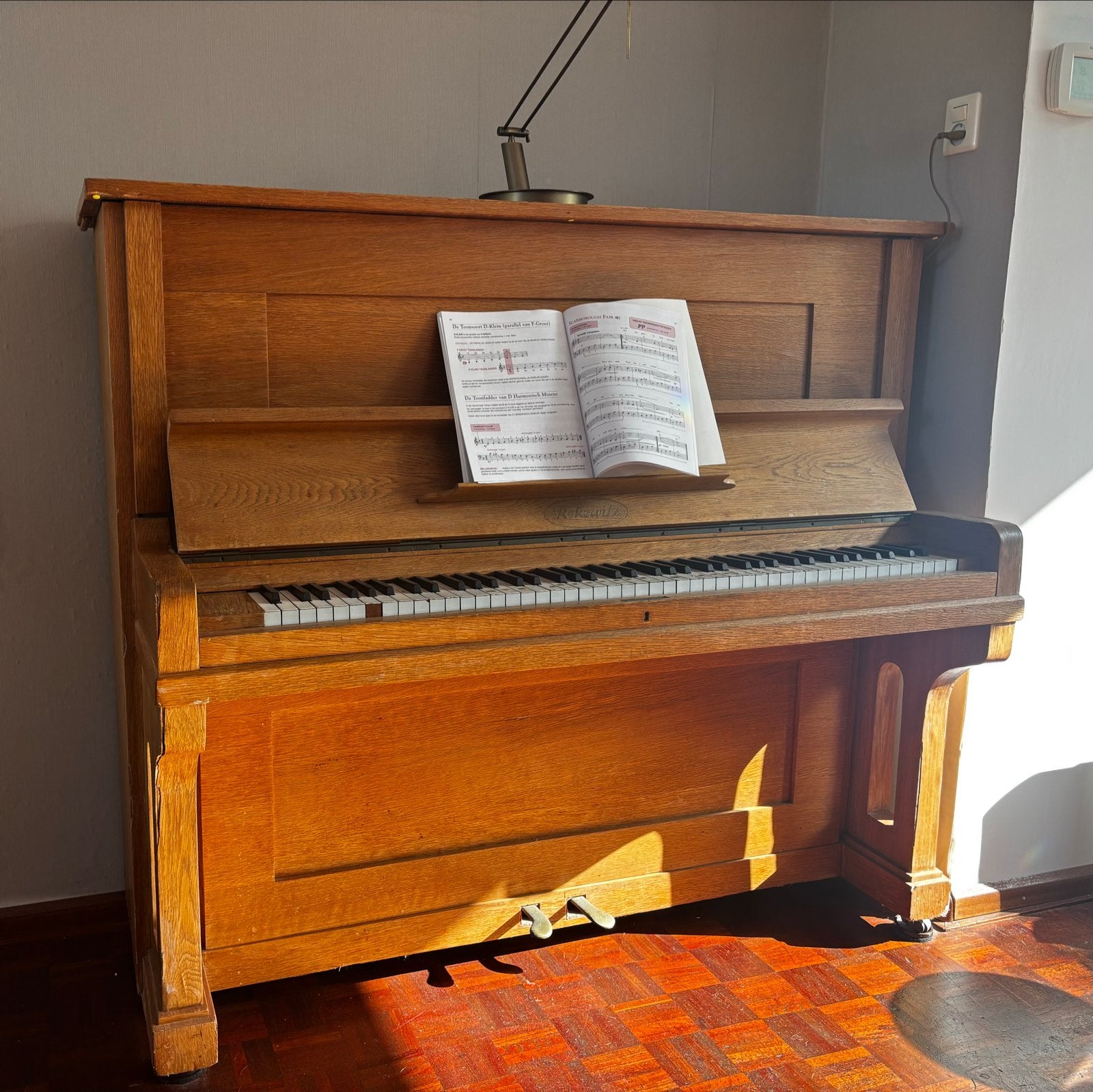 Gratis af te halen piano Rekewitz, Muziek en Instrumenten, Ophalen, Gebruikt, Bruin, Piano