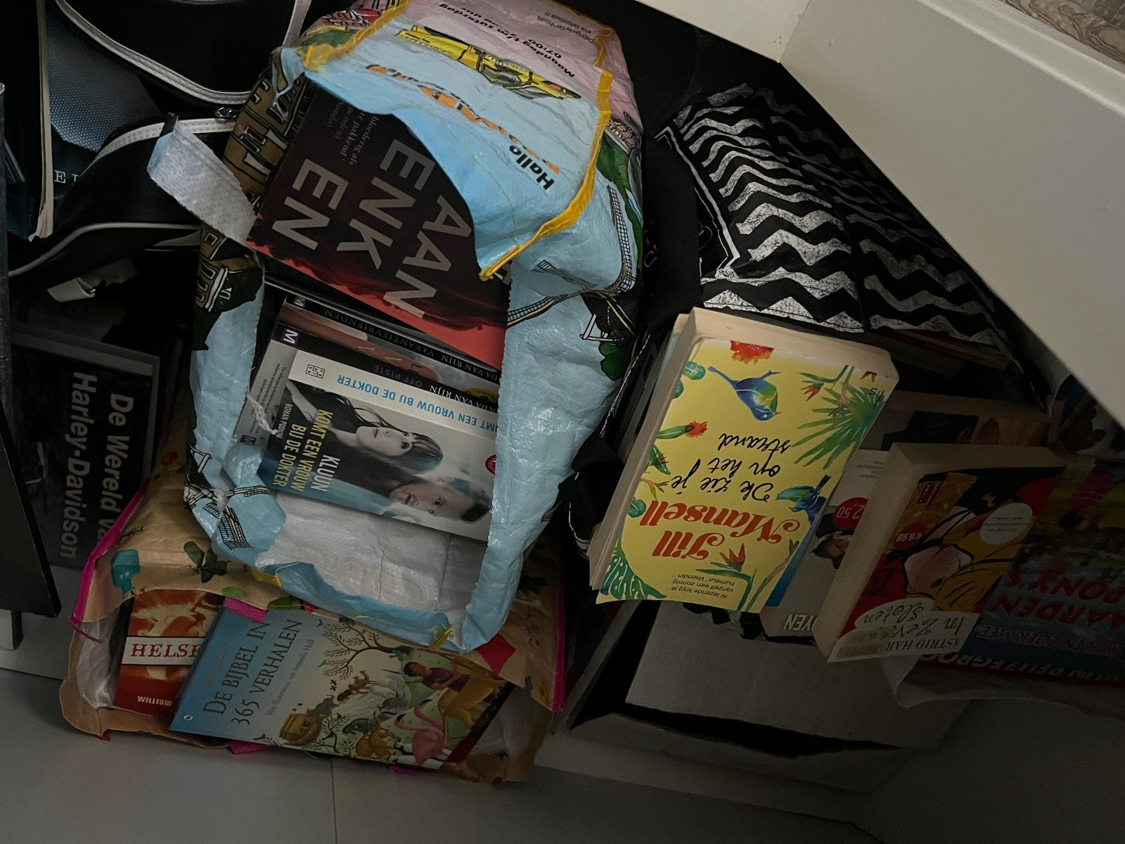 Boekenpakket: Romans en thrillers voor vakantie, Ophalen of Verzenden, Gelezen