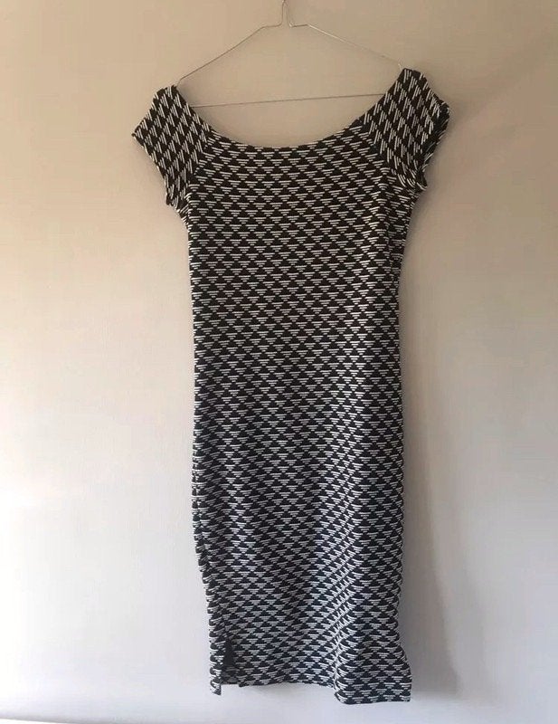 Zwart witte midi jurk maat S, Kleding | Dames, Jurken, Ophalen of Verzenden, Zo goed als nieuw, Maat 36 (S), Boven de knie