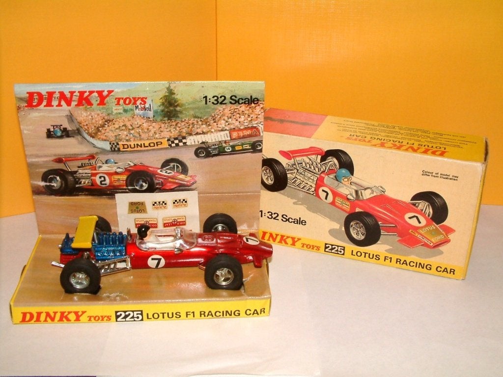 autominiaturen 1:32, Ophalen of Verzenden, Zo goed als nieuw, Auto, Dinky Toys
