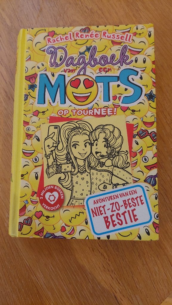 Dagboek van een muts, deel 14, Op tournee, Boeken, Rachel Renée Russell, Fictie, Ophalen, Gelezen