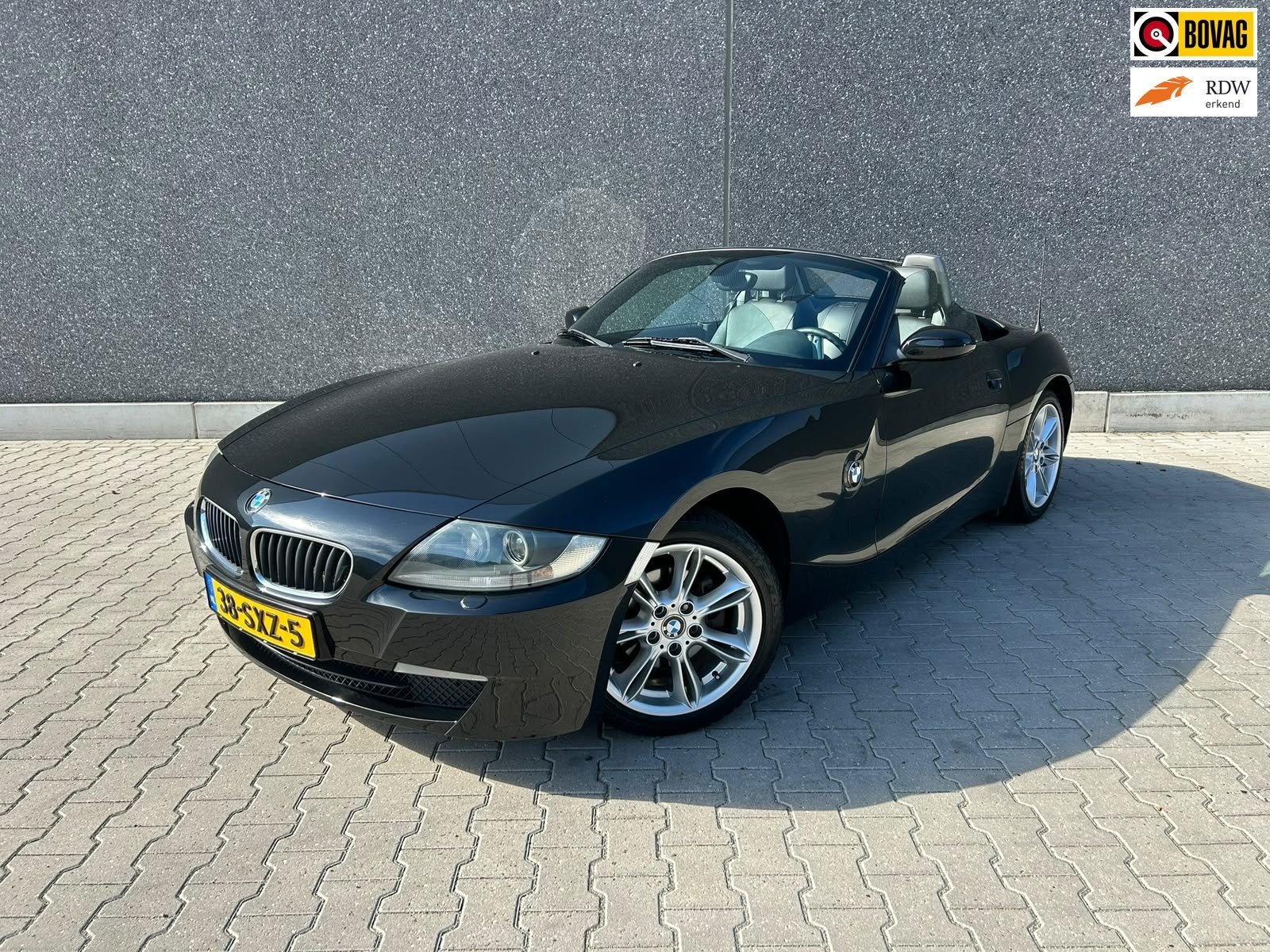 Foto 2 van BMW Z4 Roadster 2.0i Introduction | AIRCO | LEDER | STOELVER