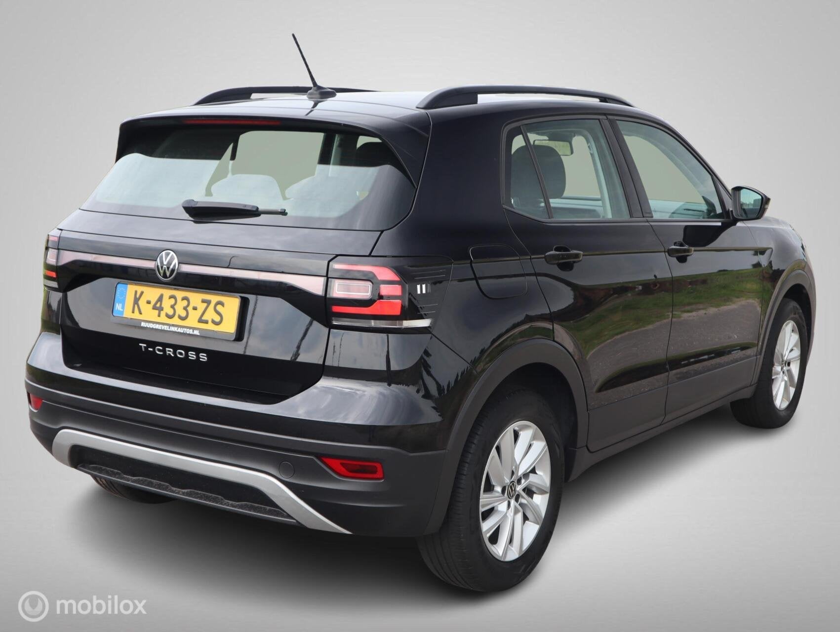 Volkswagen T-Cross 1.0 TSI Life NaviCarplay|Adaptive Cruise|, Auto's, Voorwielaandrijving, Gebruikt, 95 pk, Zwart