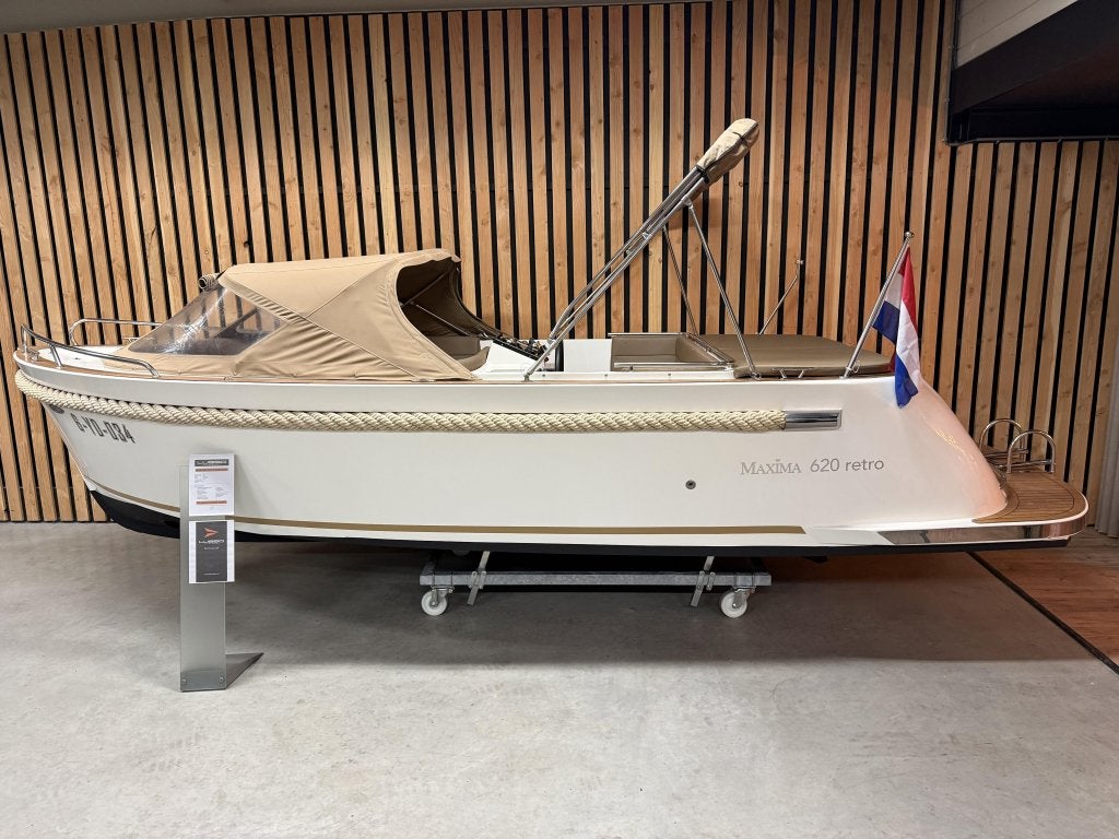 MAXIMA 620 RETRO DELUXE '60PK SUZUKI' BOEGSCH KOELKST BIMINI