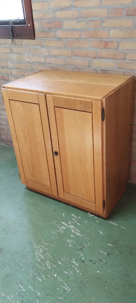 opbergkastje; massief hout; gratis ophalen, Huis en Inrichting, Ophalen, Gebruikt