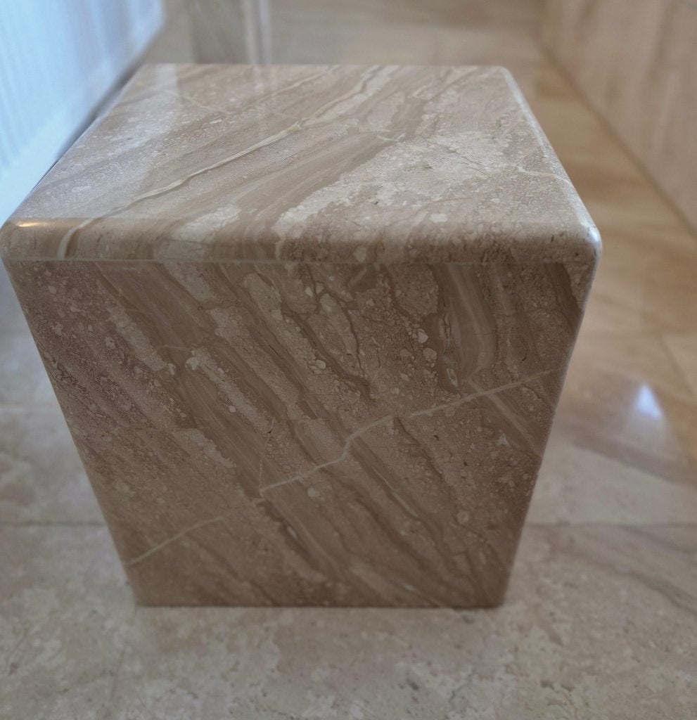 Marmeren kubus tafel, Ophalen, Minder dan 55 cm, Vierkant, Zo goed als nieuw