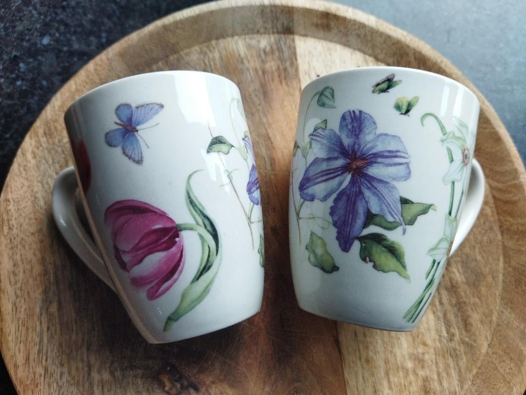 Nieuw: 2 Janneke Brinkman Mokjes, Nieuw, Ophalen of Verzenden, Overige stijlen, Kop(pen) en/of Schotel(s)