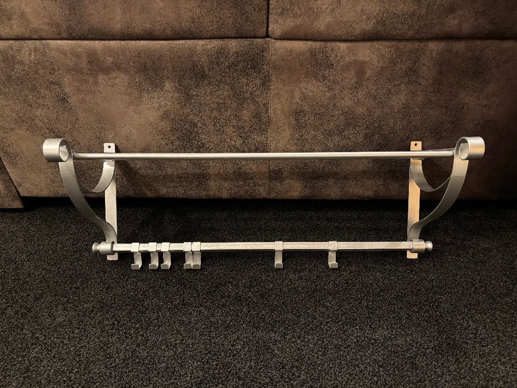 Zilverkleurige wandkapstok met hoedenplank en haken, Gebruikt, Minder dan 100 cm, Metaal, Ophalen
