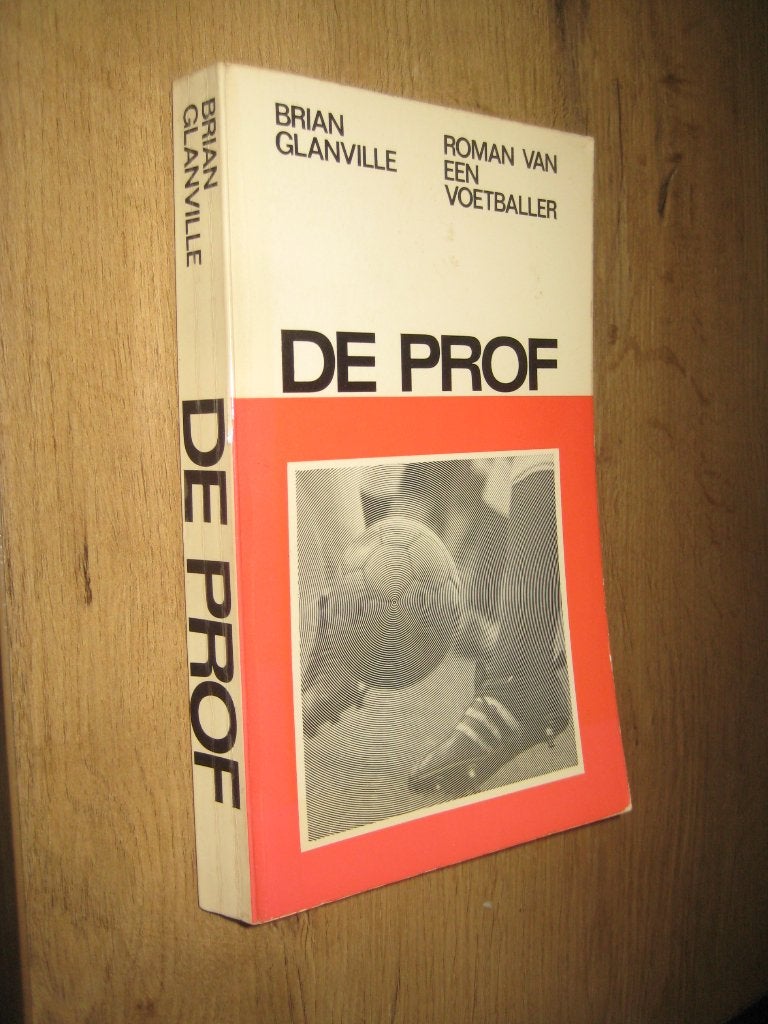 de prof - brian glanville, Ophalen of Verzenden, Zo goed als nieuw, Balsport