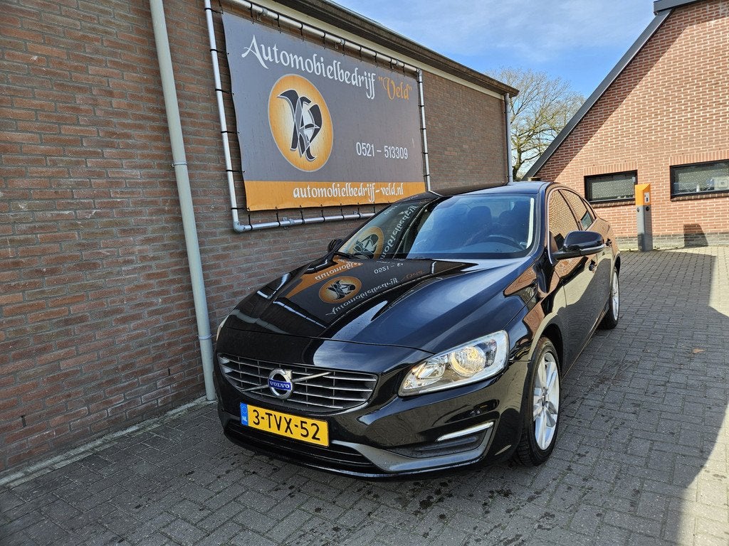 Volvo S60 2.0 D4 Momentum (bj 2014), Voorwielaandrijving, Stof, 4 cilinders, S60
