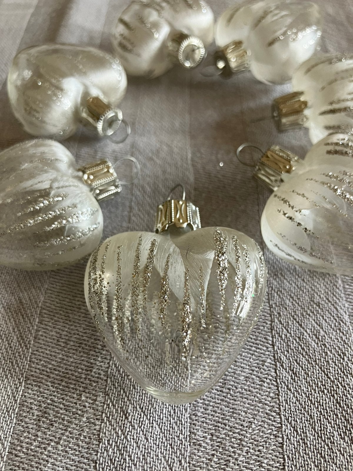 Kerstballen zilveren doorschijnende hartjes kerst ornament, Diversen, Ophalen of Verzenden, Gebruikt