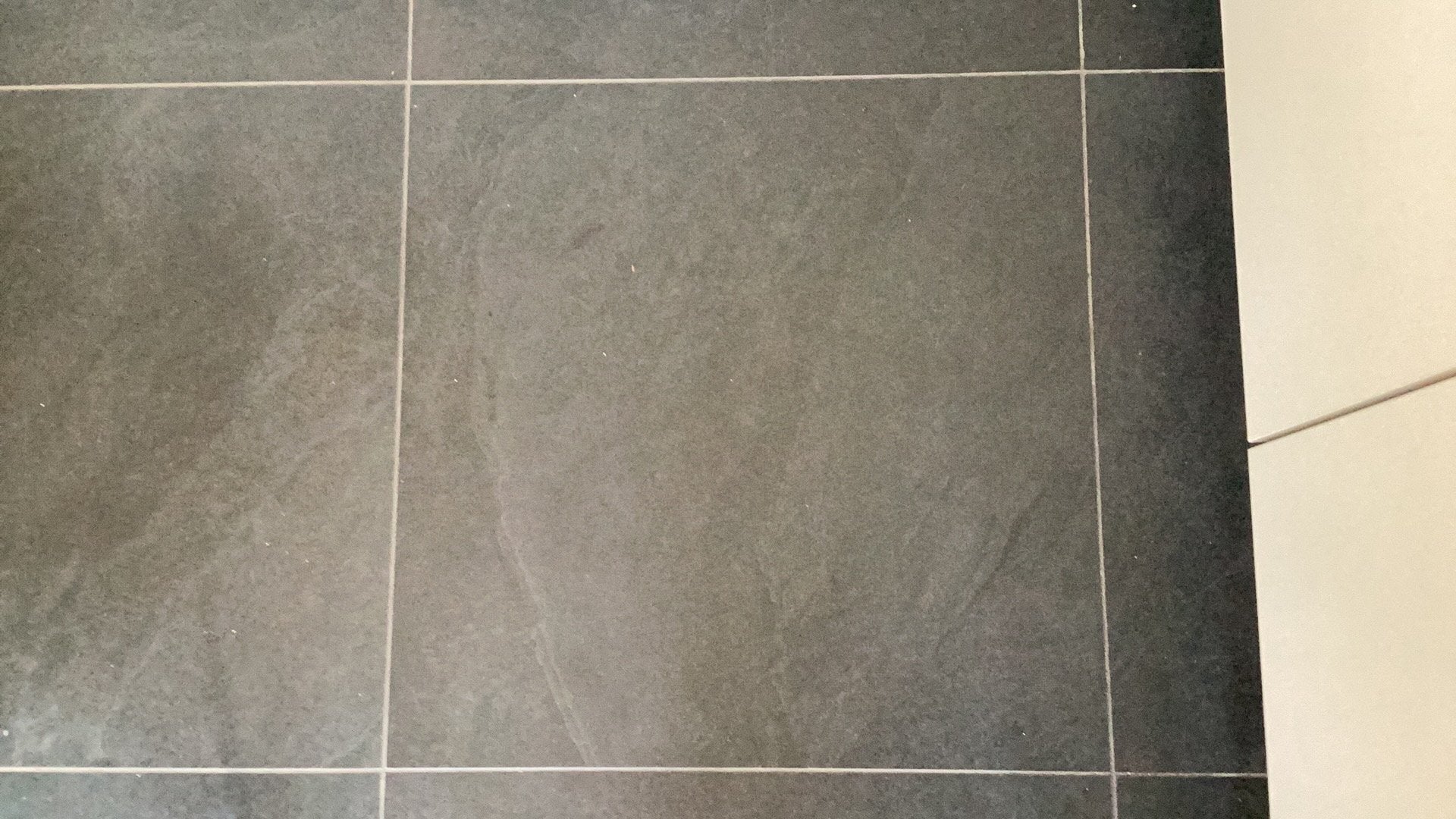 Gezocht vloertegel Lea storm dark storm 60x60, Ophalen of Verzenden, Zo goed als nieuw, Minder dan 5 m², Vloertegels